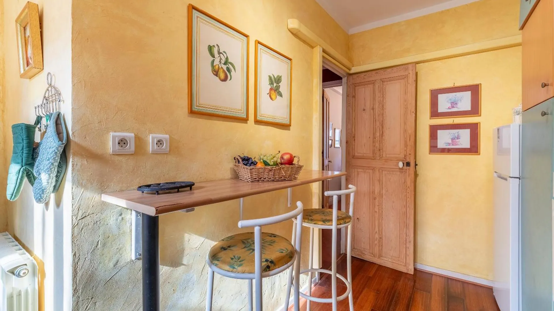 Apartment Appart Face Au Palais Des Papes Avignon France